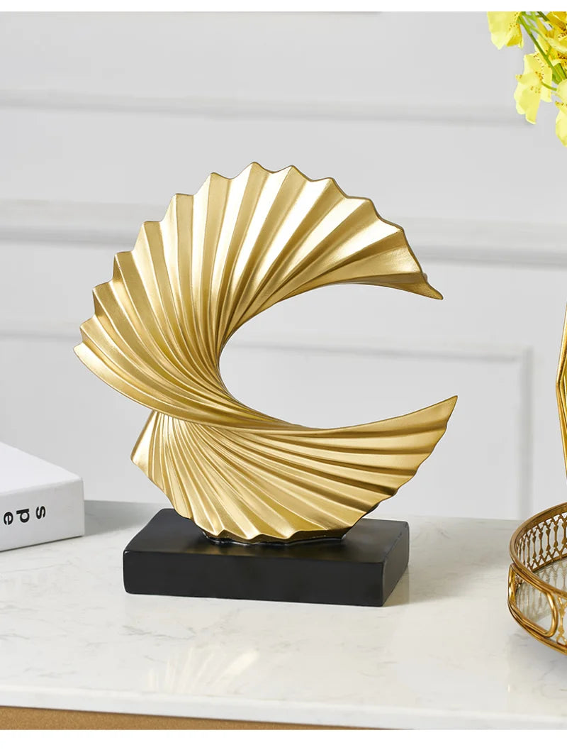 Modern Decor Abstract Sculpture Resin Sculptur Art Golden Statue Living Room Home Decoration Office Desk Decoration Accessories