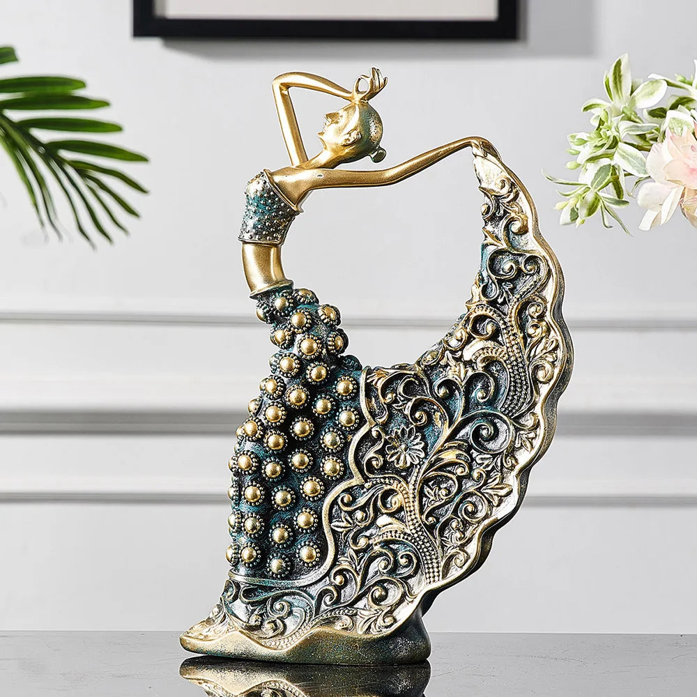 Model Dancer Figurines Peacock Luxury Nordic Decor Home Office Living Room Decor Ceramics Abstract Sculpture Art Ornament Statue