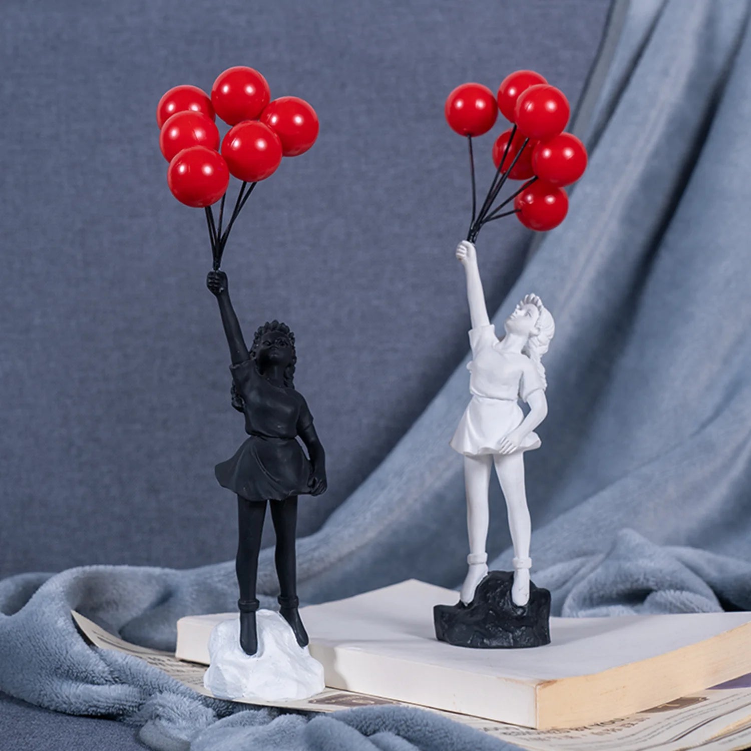 Modern Love Balloon Sculpture - Creative Home and Office Decoration