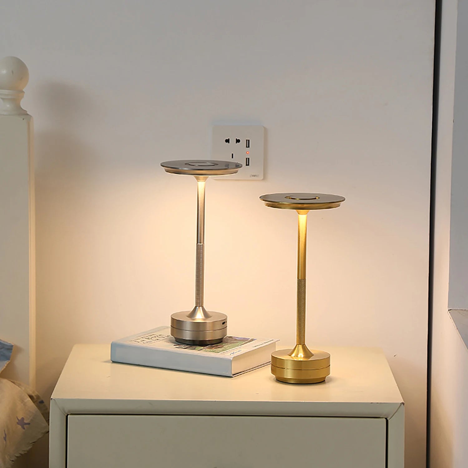 Rechargeable Touch Lamp: Modern Design and Wireless