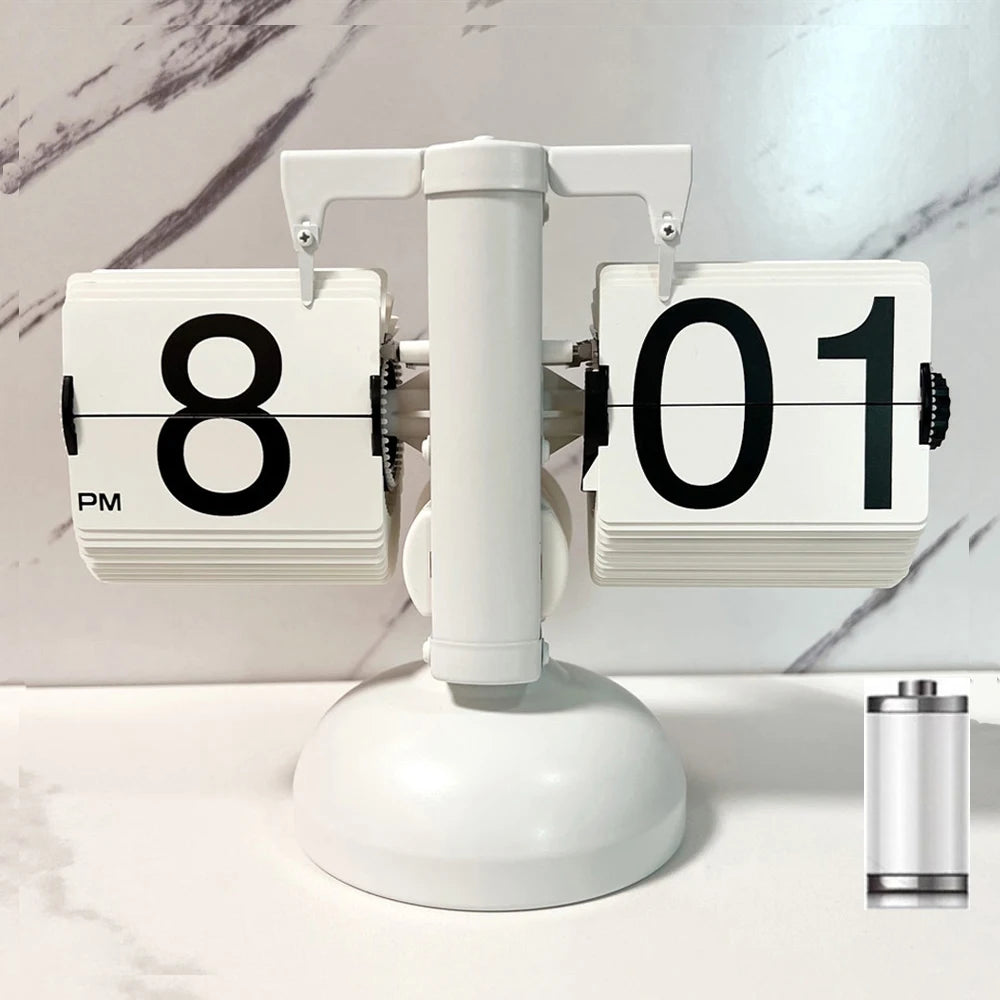 Table clock with automatic page turner - Modern decor with a touch of technology