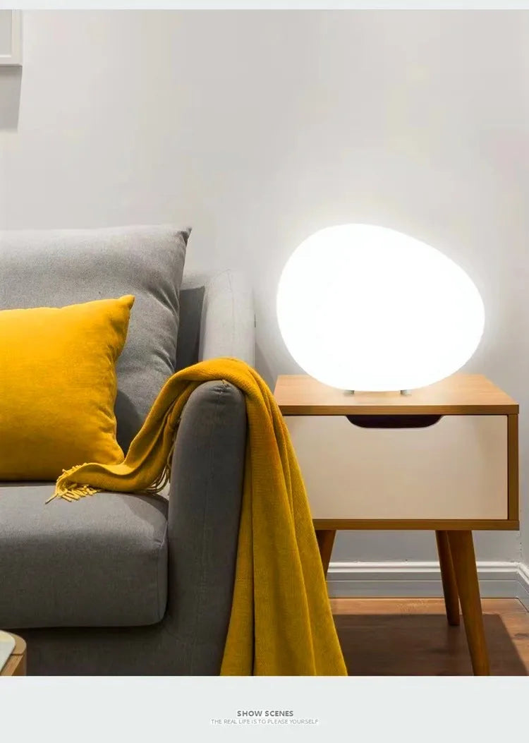 Create magical atmospheres with this lamp